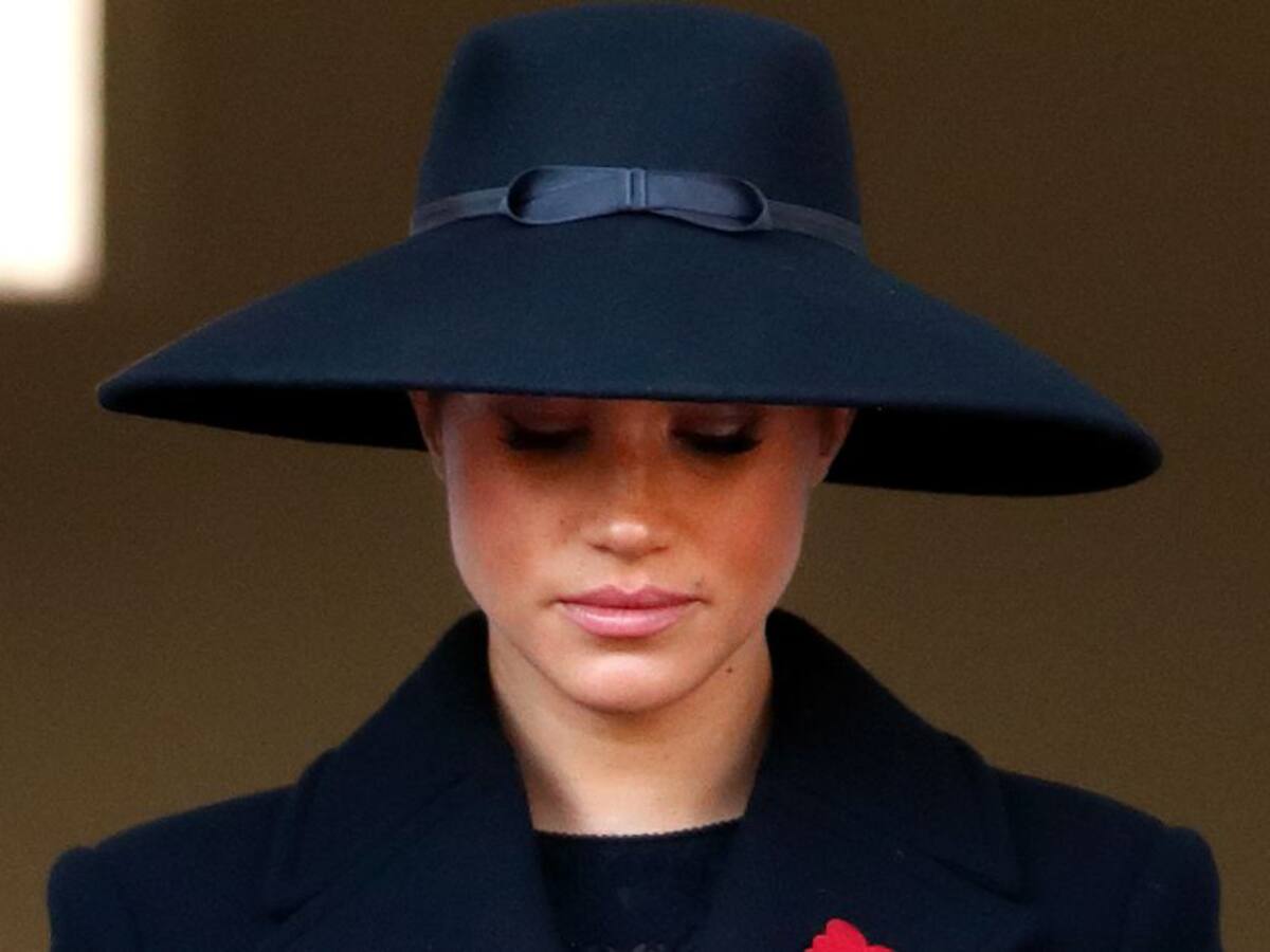 Meghan abandonó Reino Unido y aumentó el escándalo entre la monarquía