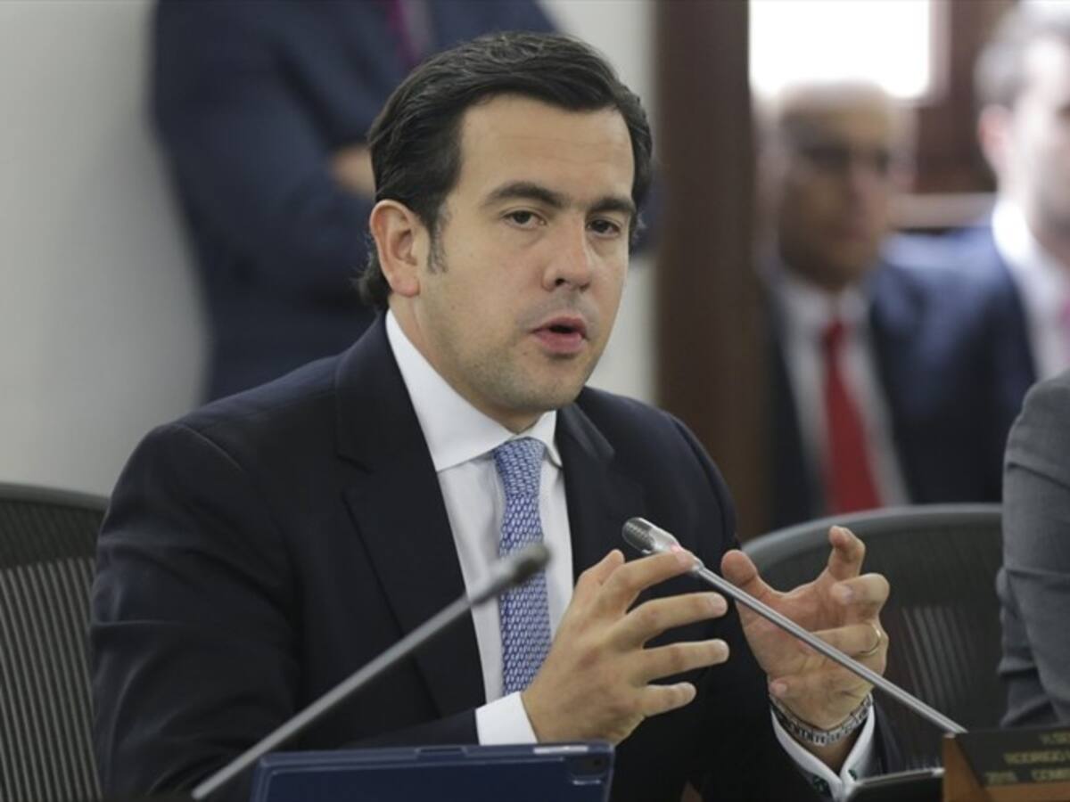 Rodrigo Lara denuncia “mico” en el proyecto que elimina casa por cárcel para corruptos