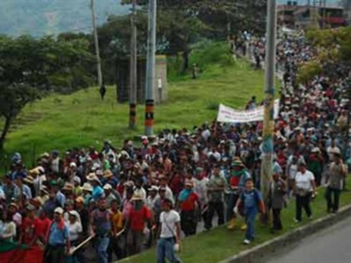 Minga indígena contra el gobierno el día de la raza