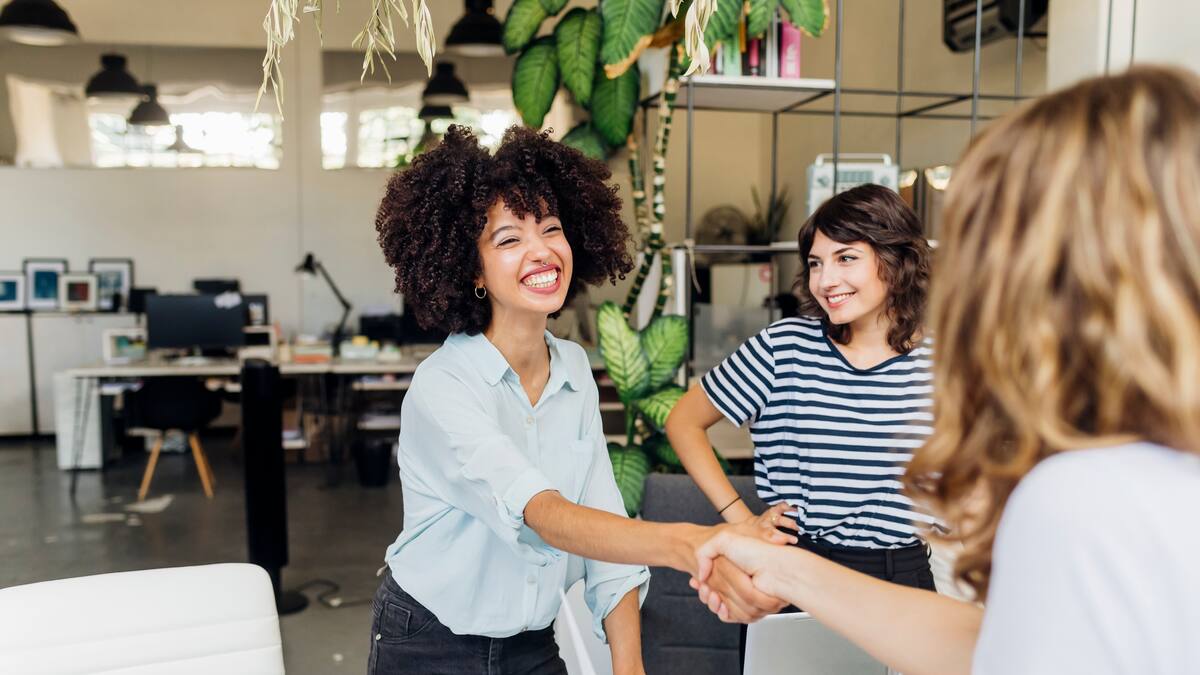 En Antioquia hay oportunidades de empleo y formación para 3.000 mujeres y jóvenes