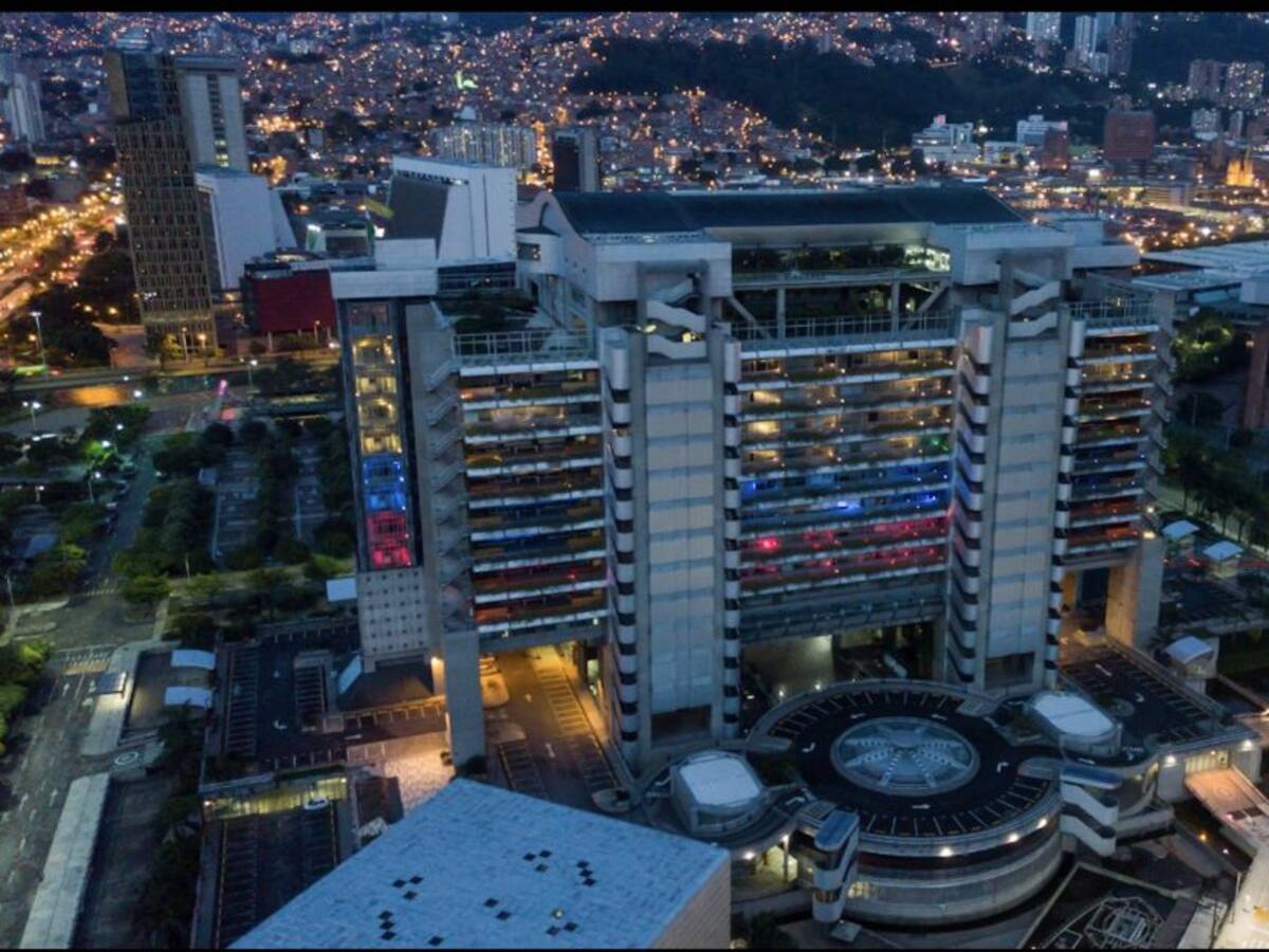 Junta y gerente de EPM justifican inasistencia por la que fueron multados