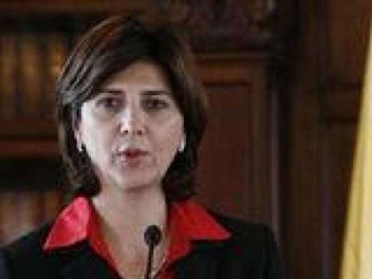 Cancillería facilita avión para evacuar colombianos de Egipto