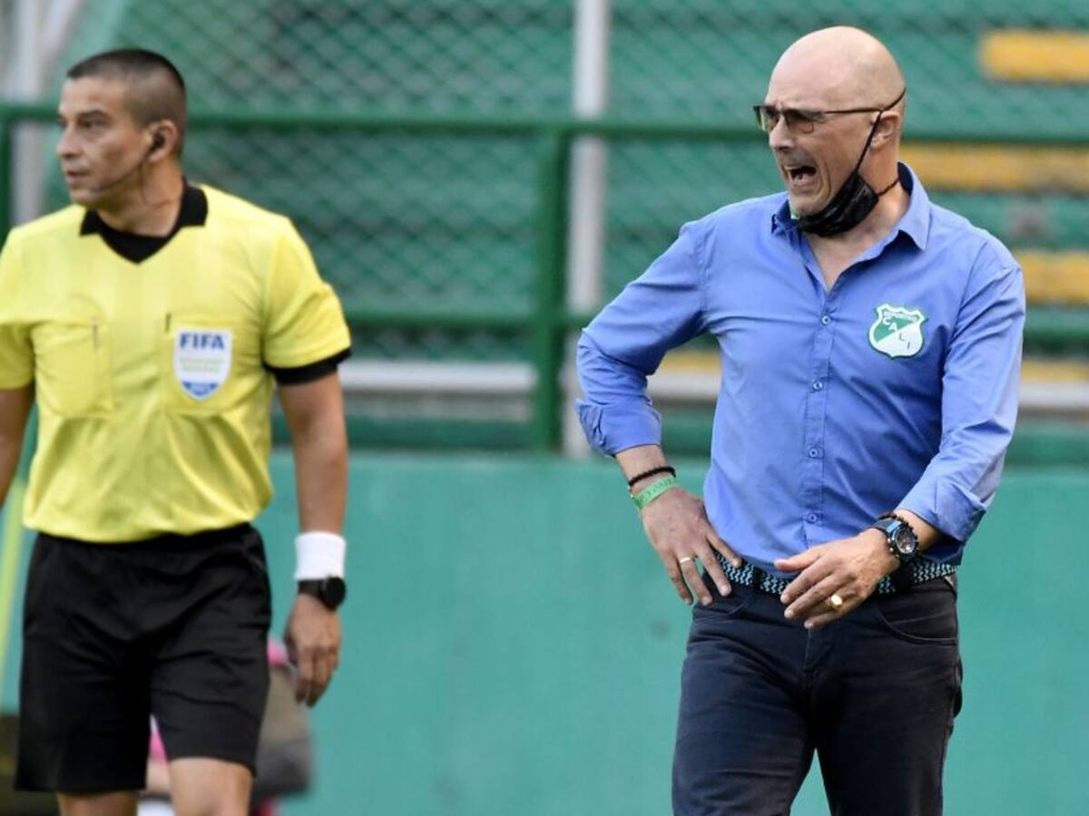 "Los que están en el VAR no saben nada de fútbol o se equivocan muy feo"