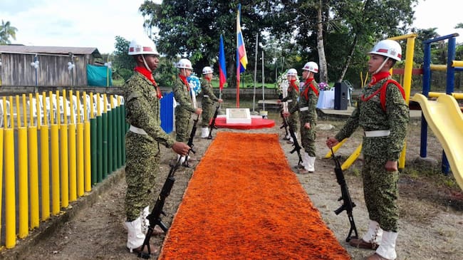 Homenaje póstumo a los quince uniformados masacrados por las Farc
