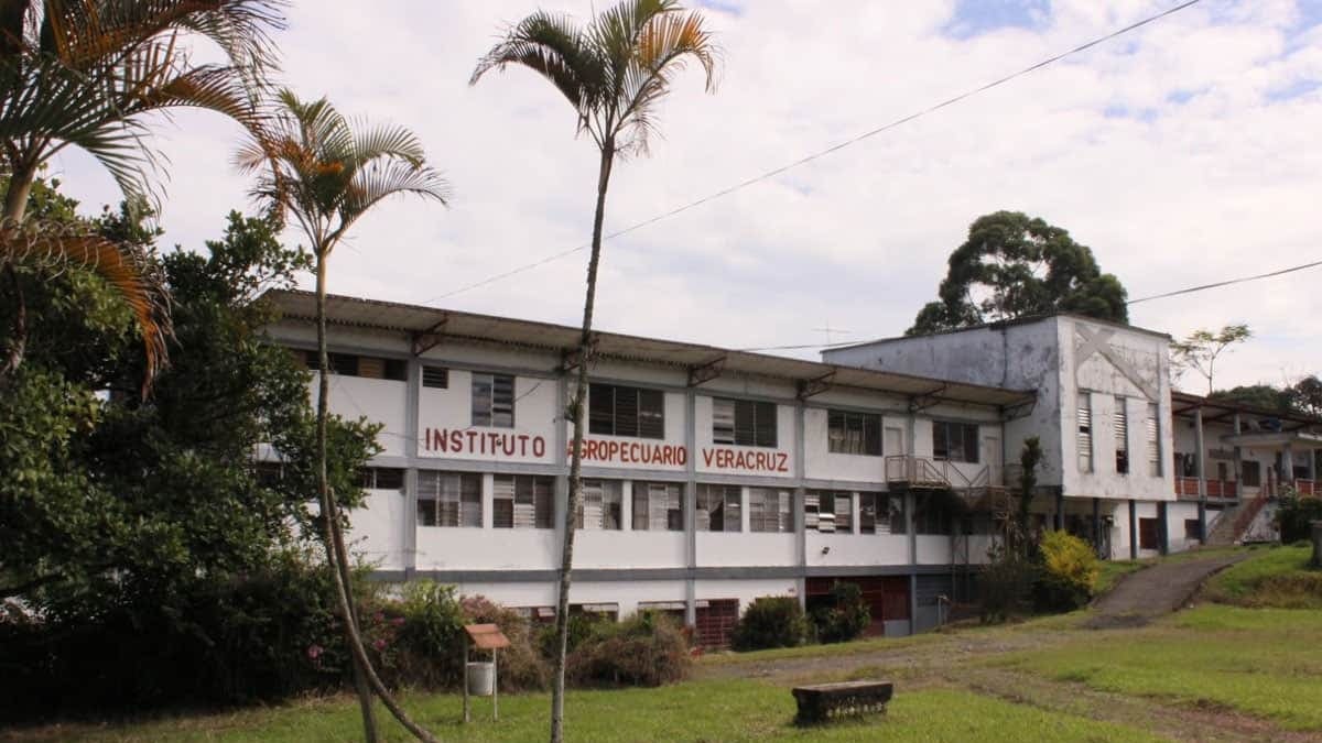 Cerca de 600 estudiantes del Colegio Veracruz, en Santa Rosa, quedarían sin plantel físico