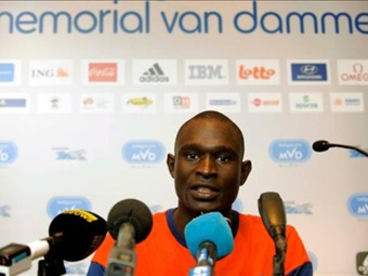 Rudisha vuelve a batir el récord mundial de 800 metros con 1:41.01