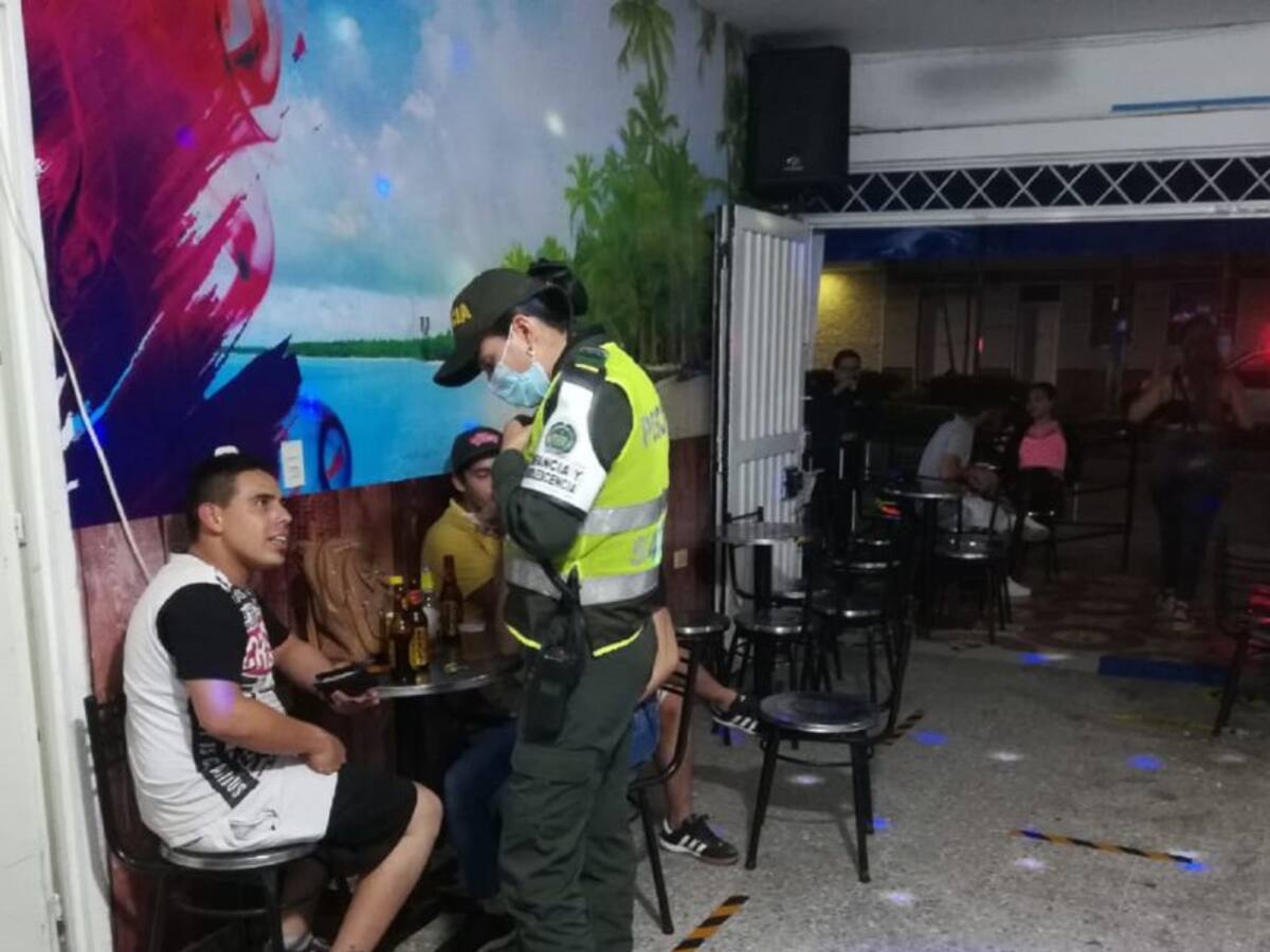 Cierran bares en Ibagué por presencia de menores
