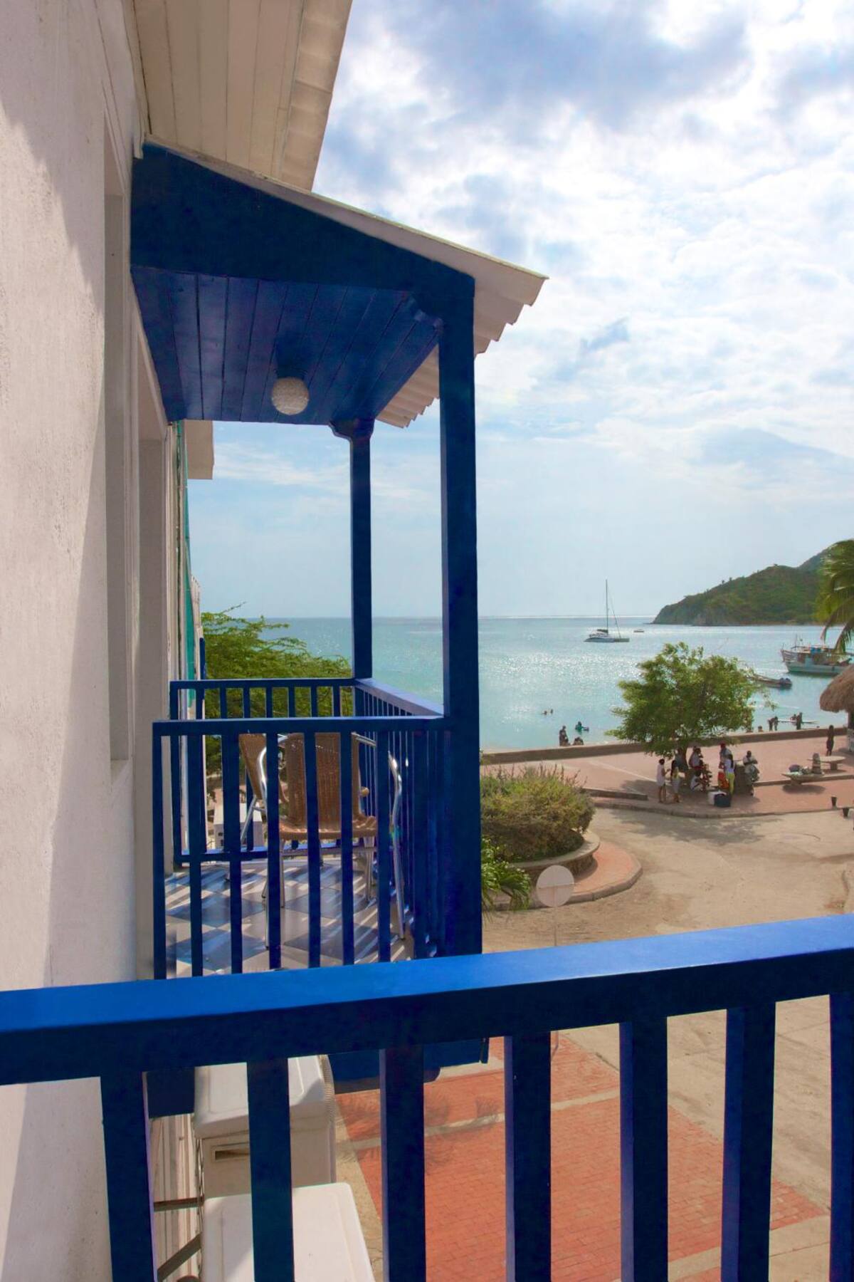 Con estilo contemporáneo y tradición europea, en el exclusivo sector de Taganga, el Hotel Ballena Azul ofrece paquetes exclusivos para Semana Santa.