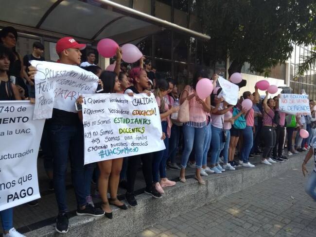 Estudiantes de la Uniautónoma piden devolución de las matrículas