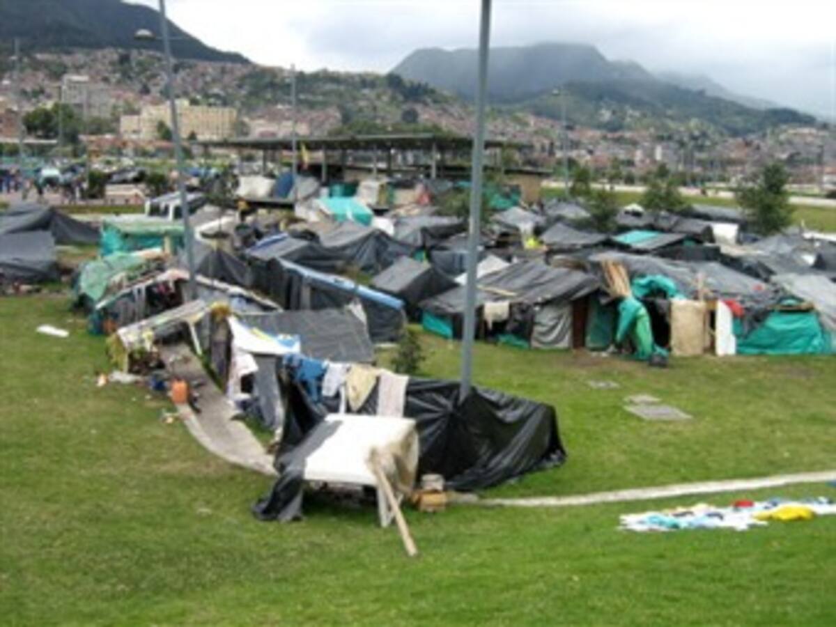 Bienestar Familiar pide a autoridades locales responder por desplazados del Parque Tercer Milenio