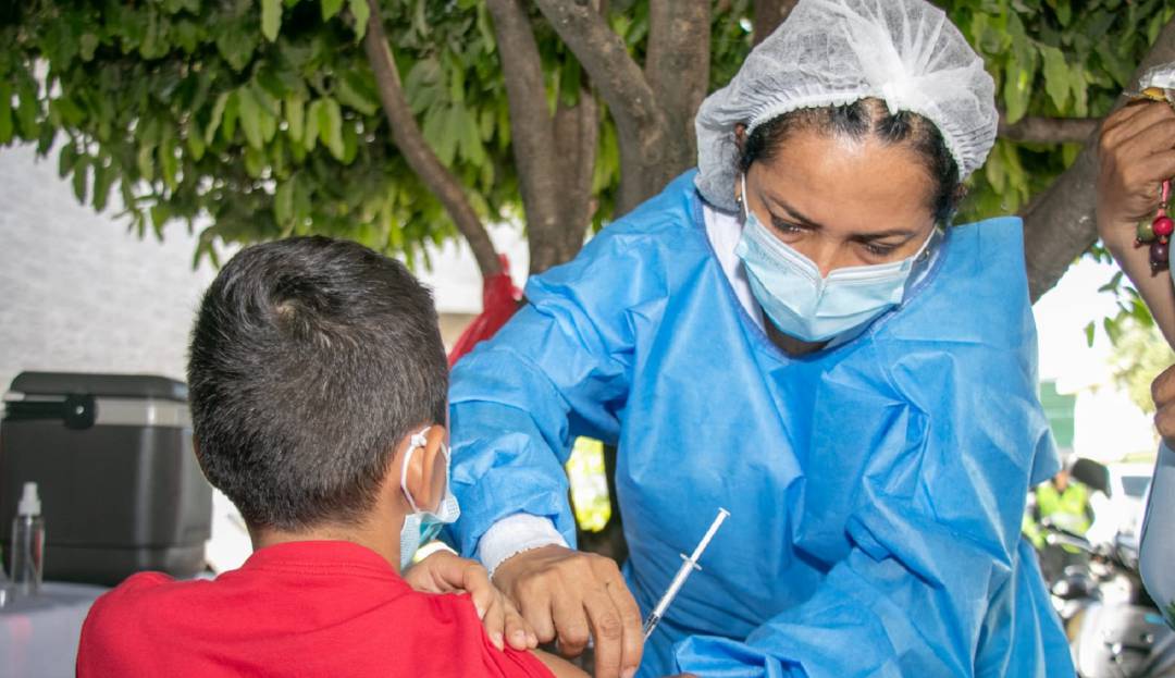 En Neiva avanza vacunación de menores entre los 3 y 11 años de edad.