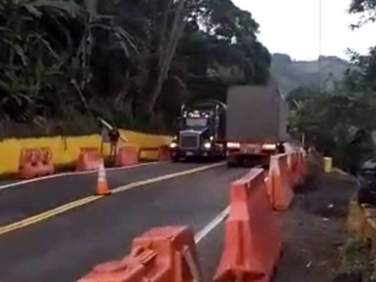 Gremios en Quindío solicitan intervención oportuna en vía Cajamarca-Ibagué