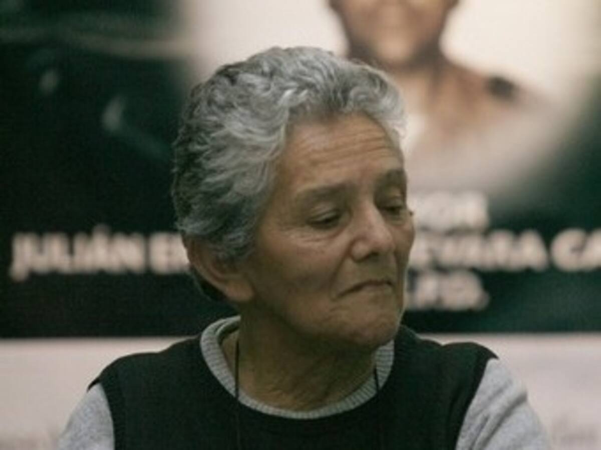 La mamá del mayor Guevara hace un llamado al presidente y la guerrilla para avanzar hacia la paz