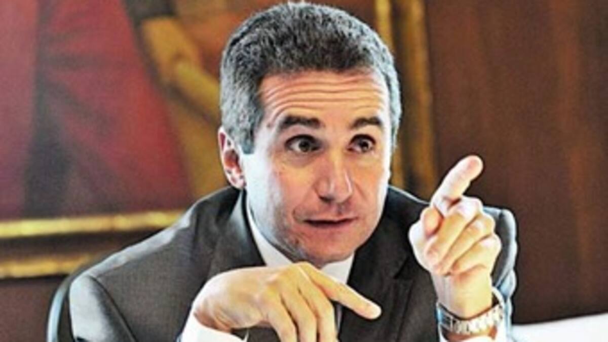Procuraduría destituyó e inhabilitó por 18 años a Bernardo Moreno por 'chuzadas'