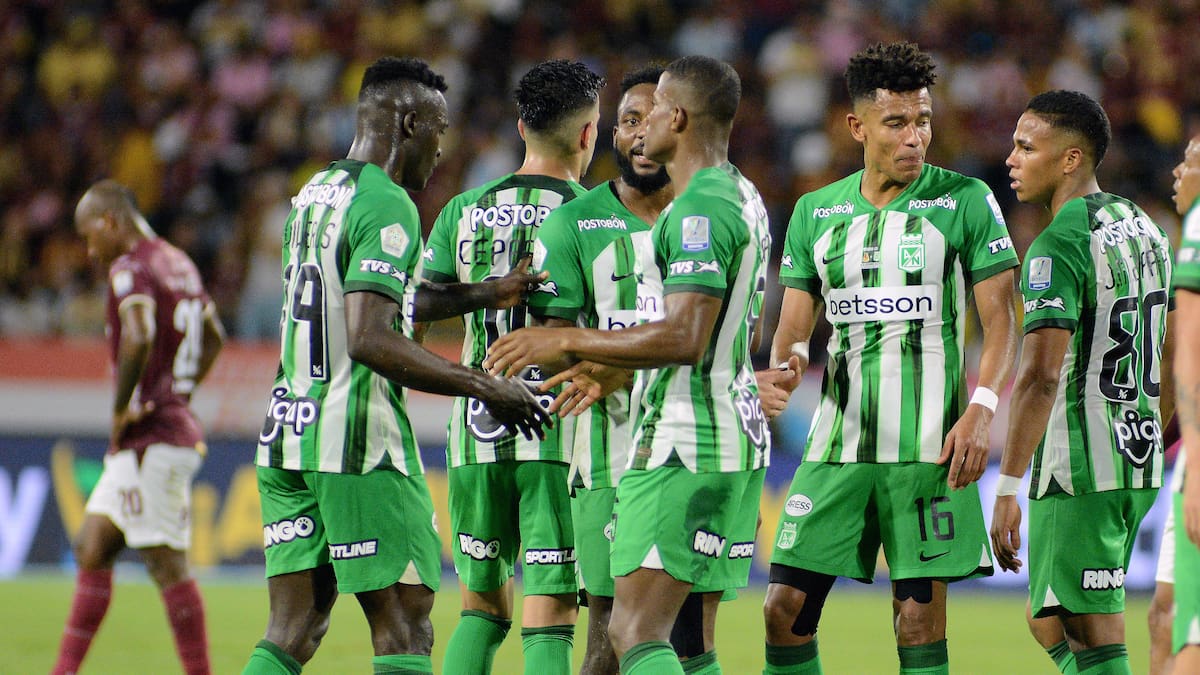 Nacional ya piensa en la Libertadores: las 2 figuras internacionales que podrían llegar al equipo