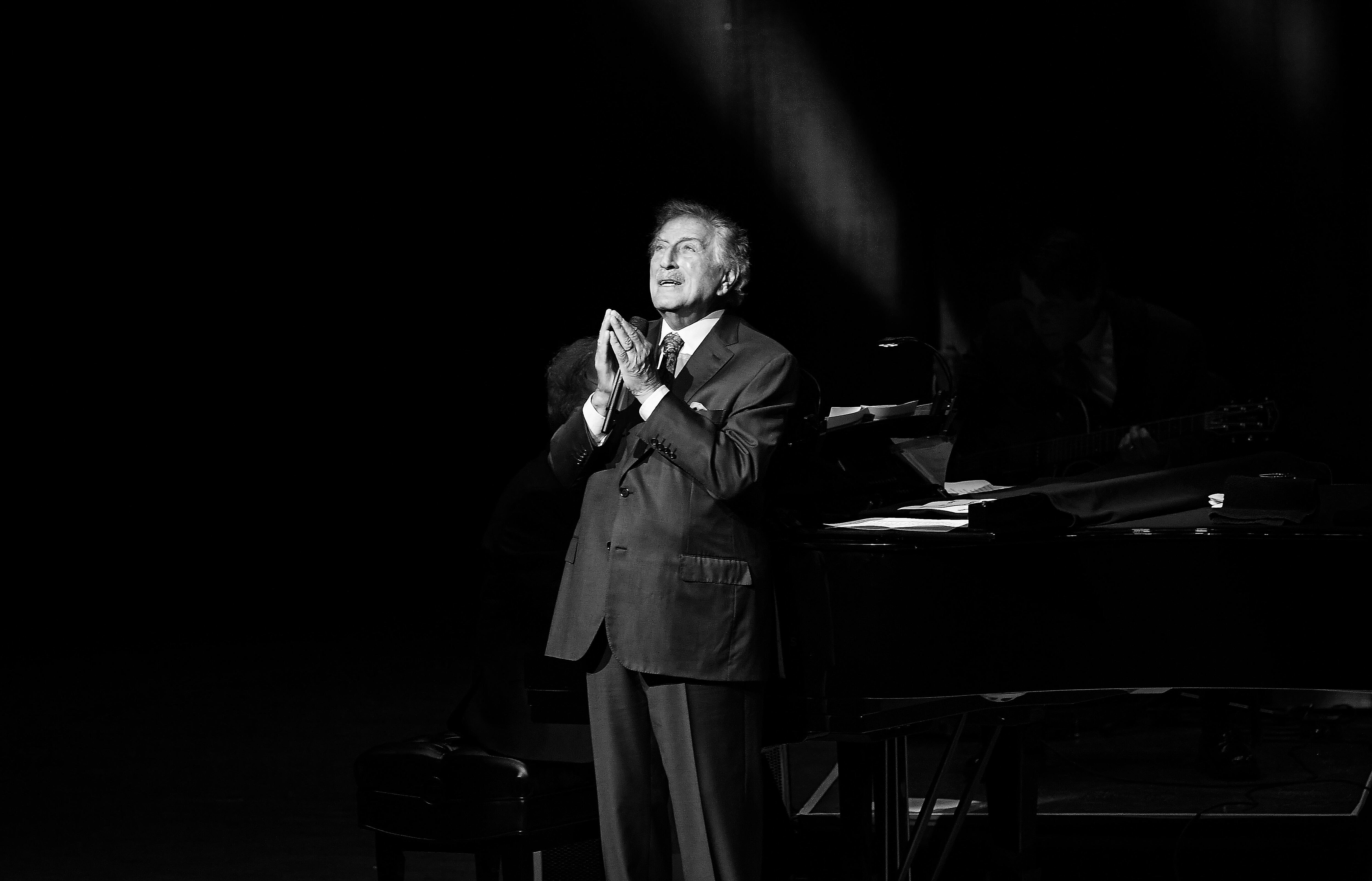 Cantante Tony Bennett en un concierto en Atlanta Symphony Hall en Atlanta, Georgia. Foto de Paras Griffin/Getty Images.