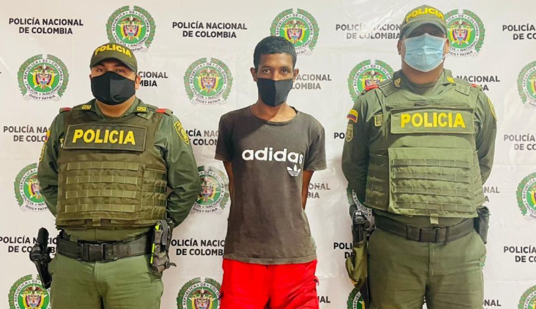 La detención se dio en plena vía pública por miembros de la Sijín tras una orden de captura proferida por el Juzgado 18 Penal de Cartagena