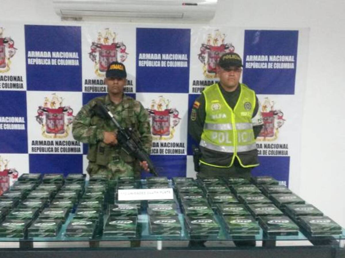 Armada incauta repuestos de contrabando