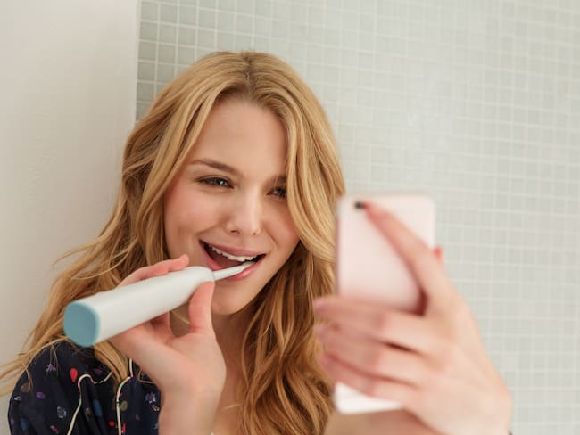 Cepillo de dientes eléctrico - Getty
