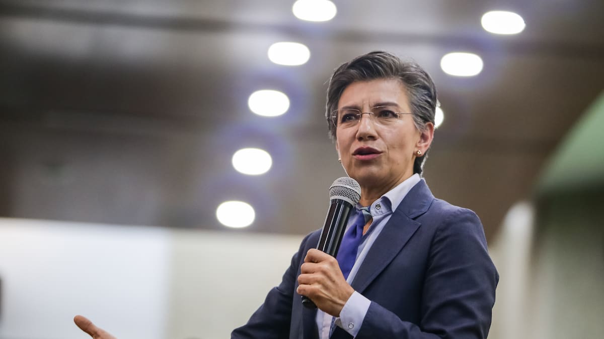 “Paz total no ha desmovilizado ni a un fusil o un grupo armado”: Claudia López