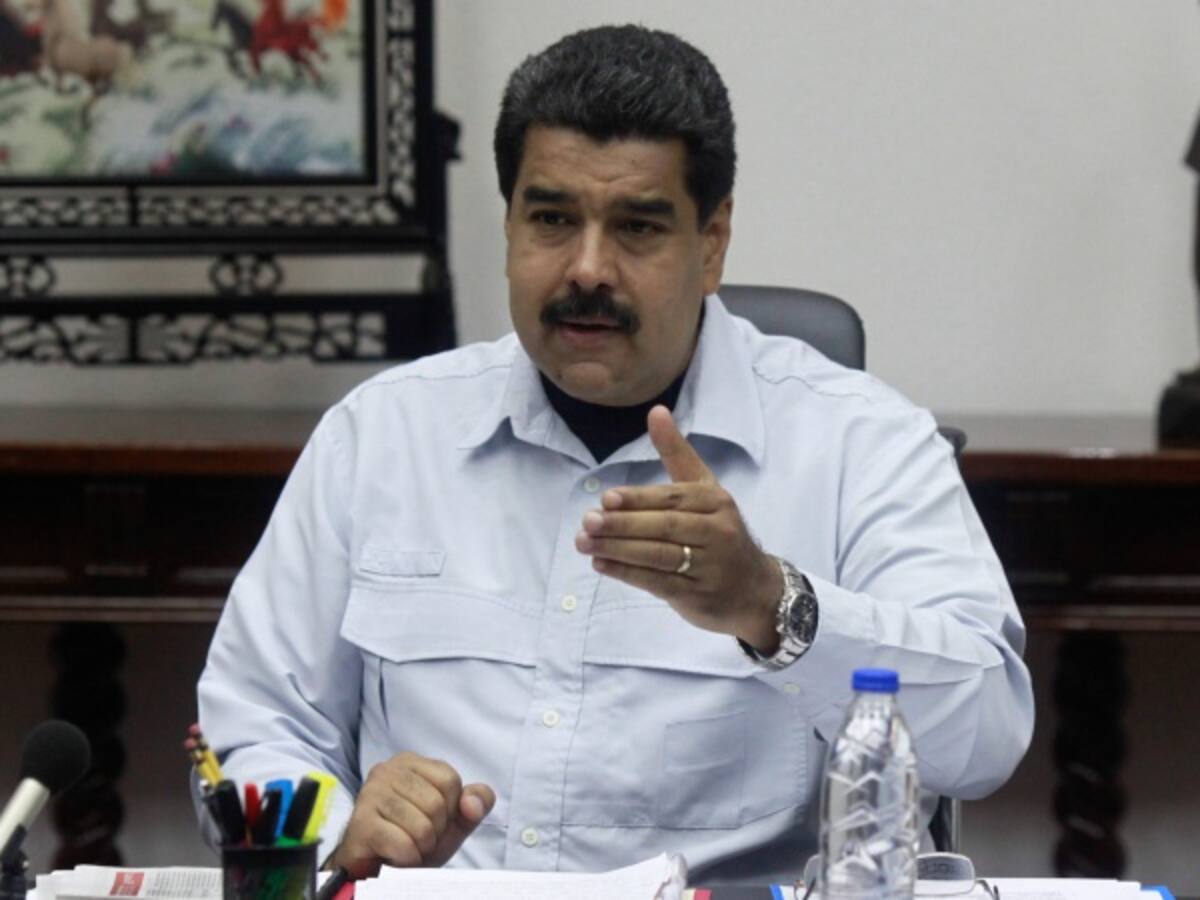 Maduro le pide a Santos “que se ponga los pantalones” para resolver crisis en la frontera