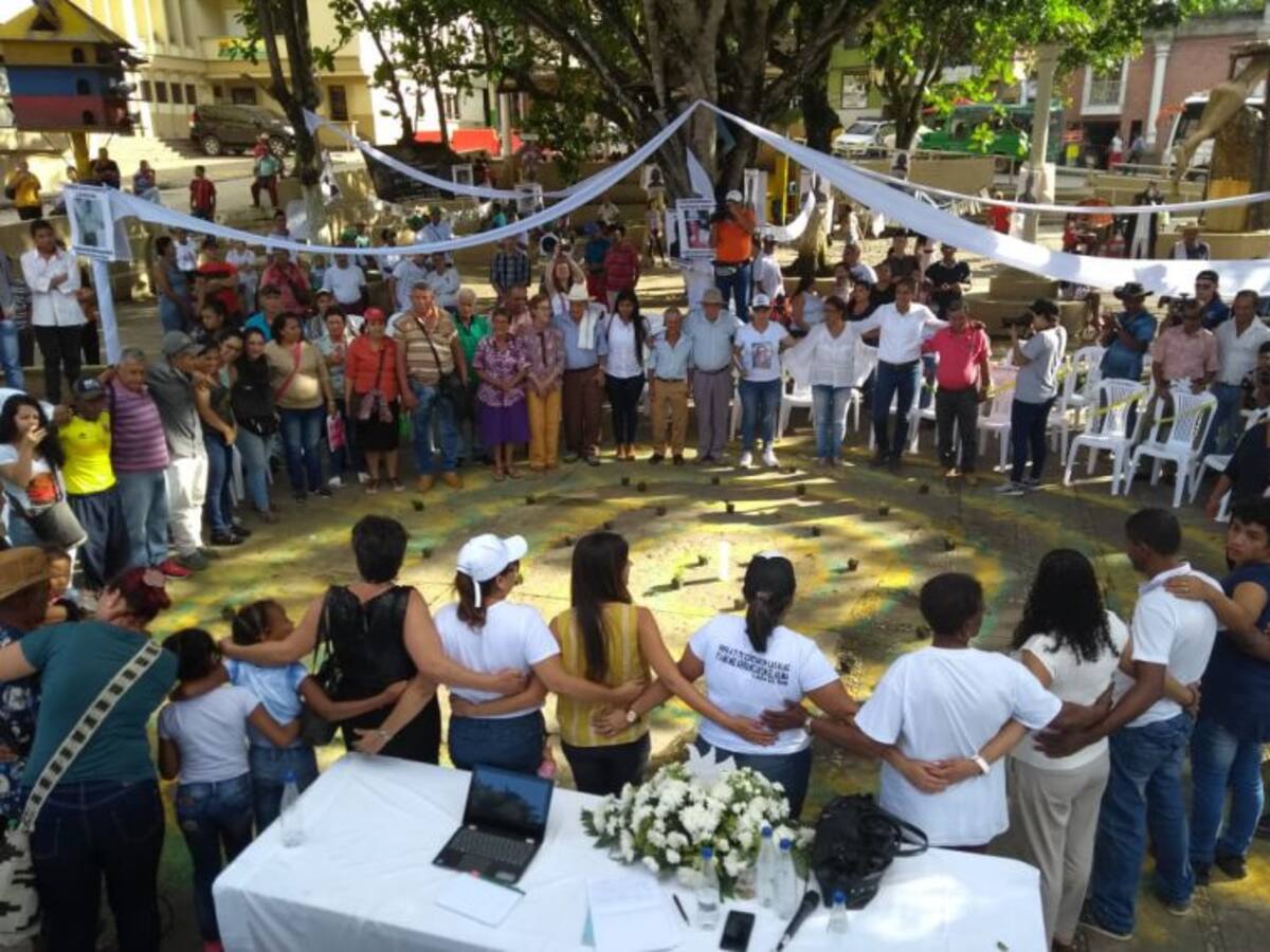 Sobrevivientes de la masacre de Segovia, exigen la verdad 30 años después