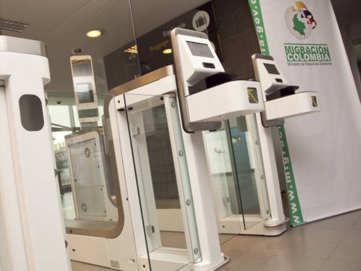 La Policía Nacional ha detenido a 33 migrantes