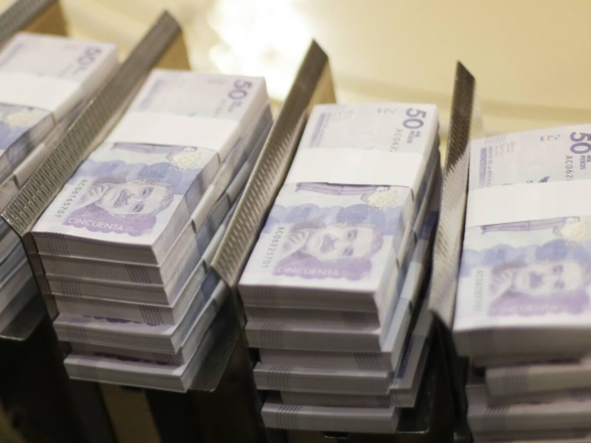 Destinan recursos en créditos educativos para víctimas del conflicto armado