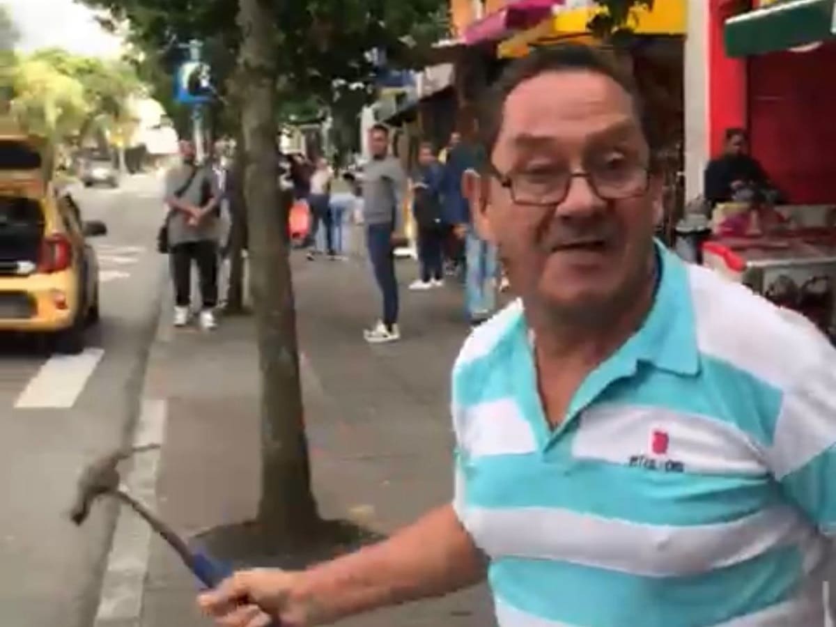 Taxista de Manizales protagonizó una riña con un peatón al cual lesionó con un martillo