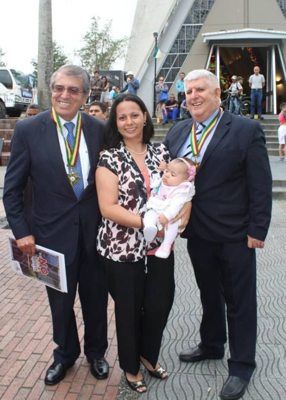 Alberto Gómez Mejía y Luis Fernando Ramírez recibieron reconocimiento por parte de la gobernación del Quindío