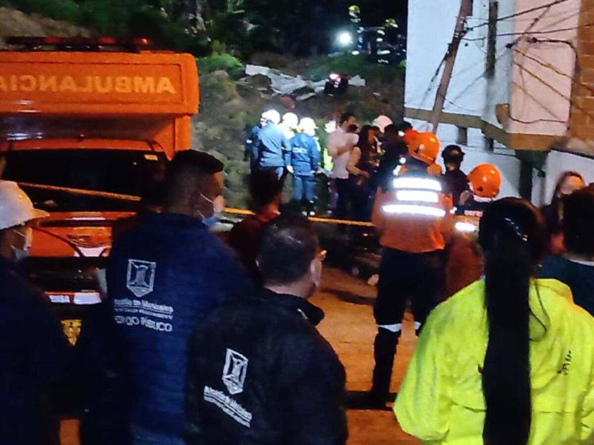 Mujer rescatada del deslizamiento en Manizales lucha por su vida