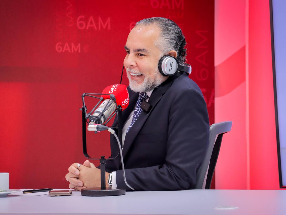 Lo que Leyva dice es mentira; pero sí están orquestando un golpe al presidente Petro: Benedetti