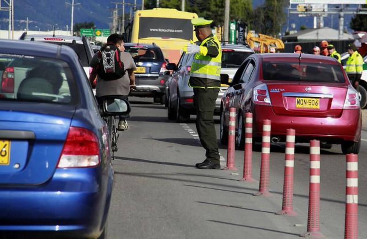 Más de un millón de vehículos se encuentran movilizándose por las carreteras del país.
