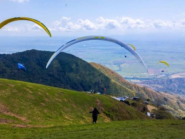 Colombianos destacados en la Copa de las Américas de parapente en Roldanillo