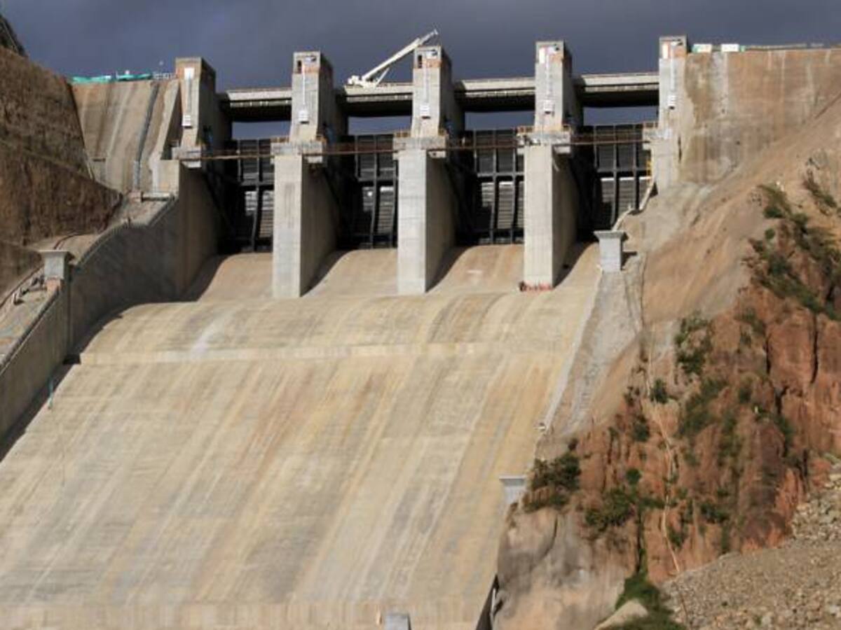 El Quimbo apaga sus turbinas para acatar fallo de la Corte Constitucional