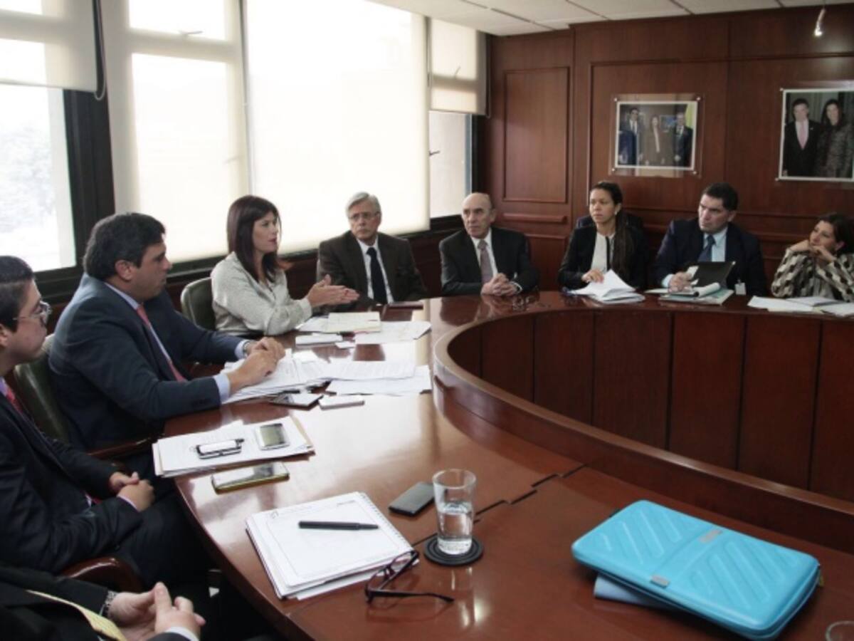 El 62% de los vehículos que pagan impuestos no tendrán incremento en el 2016