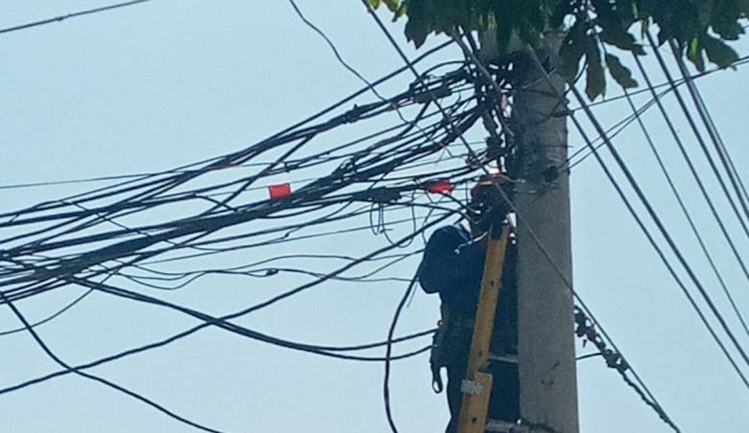 Manipulación de redes electrícas