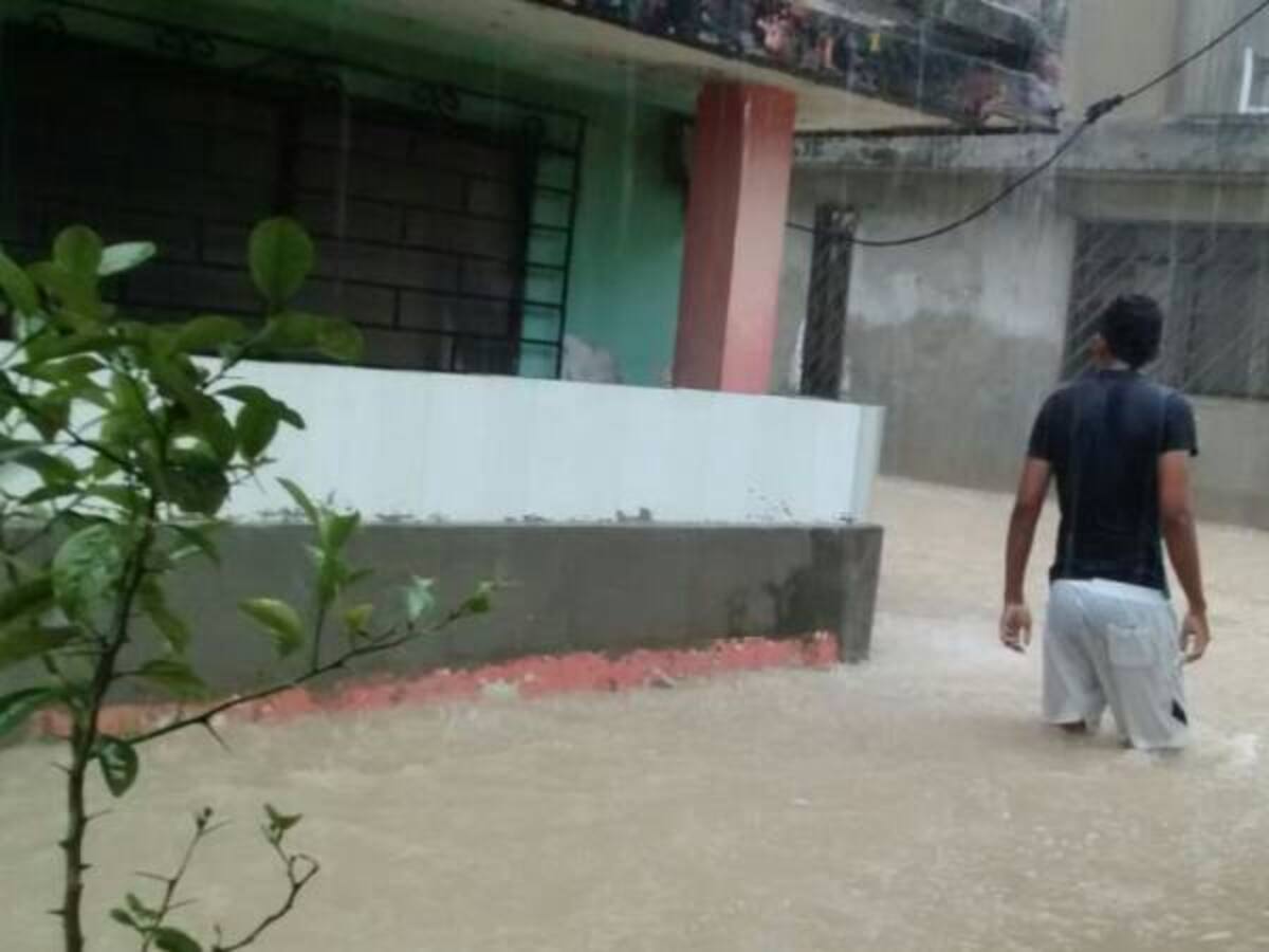 Unas 90 familias resultan afectadas por fuertes lluvias en San Andres.