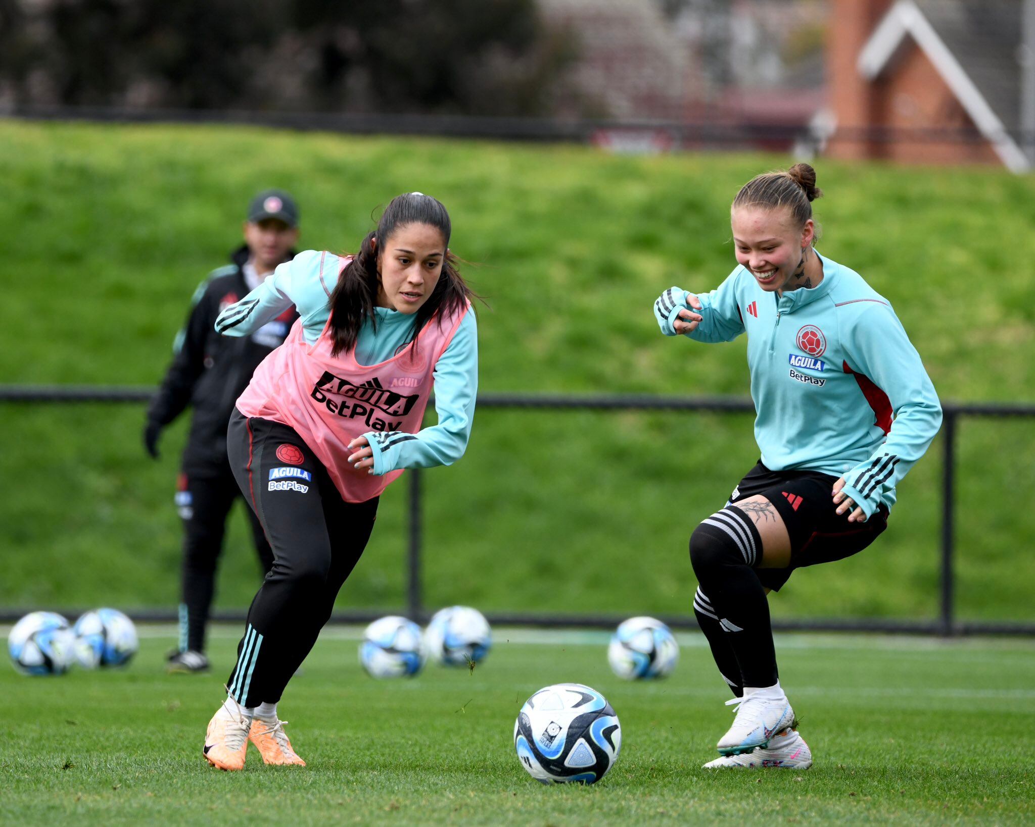 Ana María Guzmán (derecha), jugadora de la Selección Colombia / FCF.