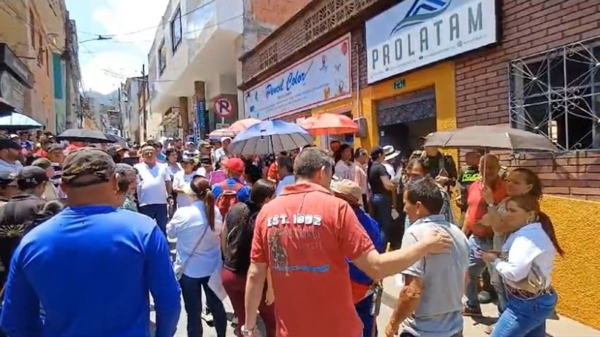 En Cáqueza, la población lleva dos meses con problemas de suministro de agua