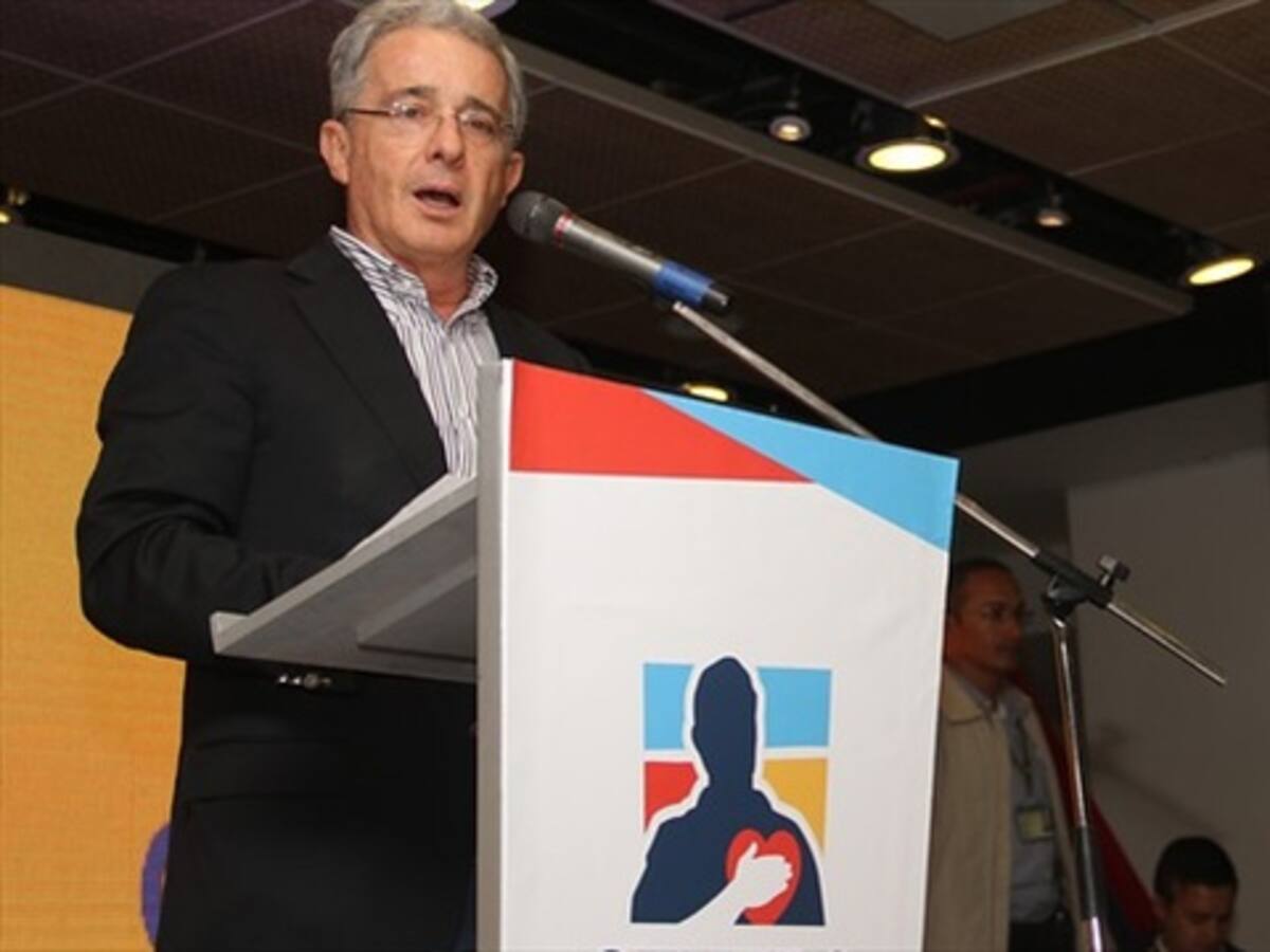 Uribe denuncia que amenazas impide entrega de avales a candidatos del CD