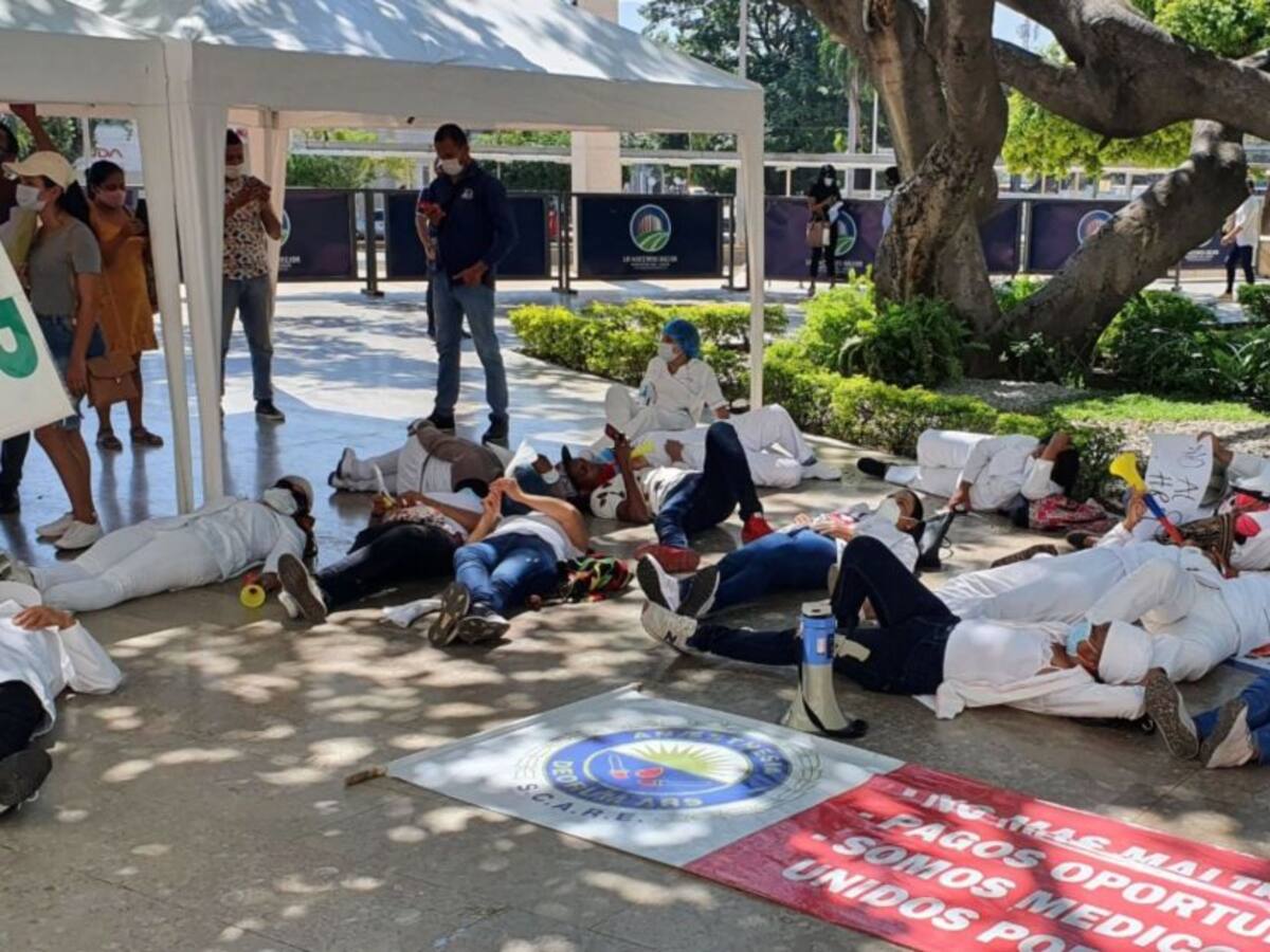 A médicos de hospital de Valledupar no les pagan desde hace 13 meses