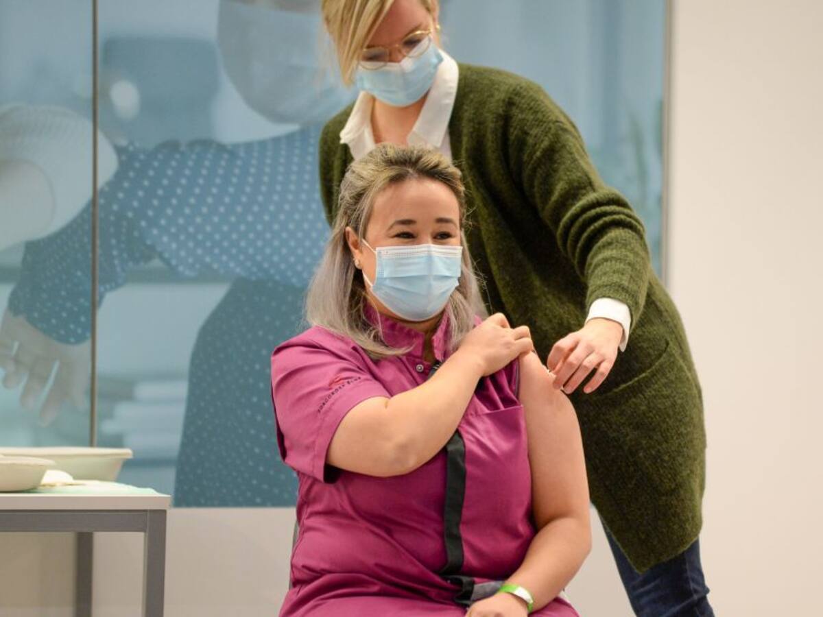 Agencia Europea de Medicamentos aprobó uso de vacuna de Moderna