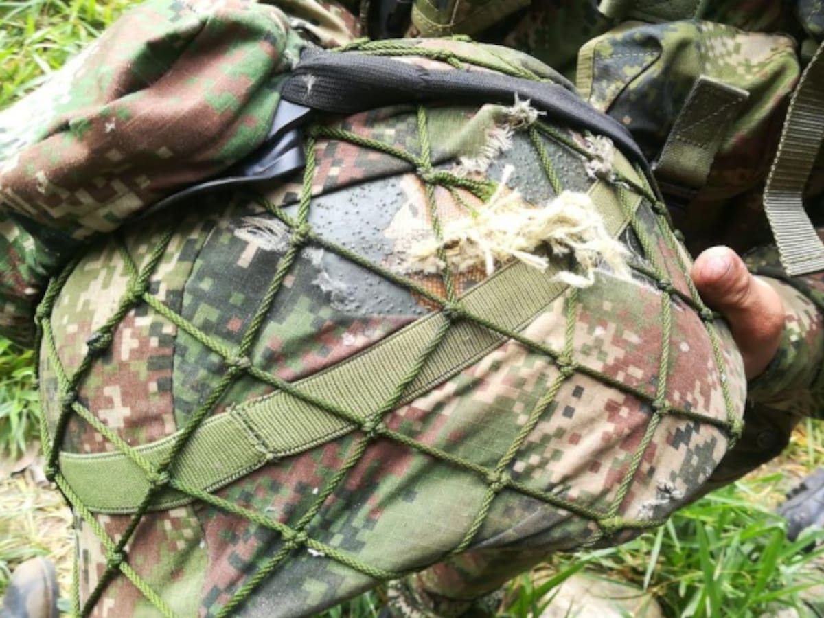 Casco militar salvó la vida a soldado atacado por francotirador en Boyacá