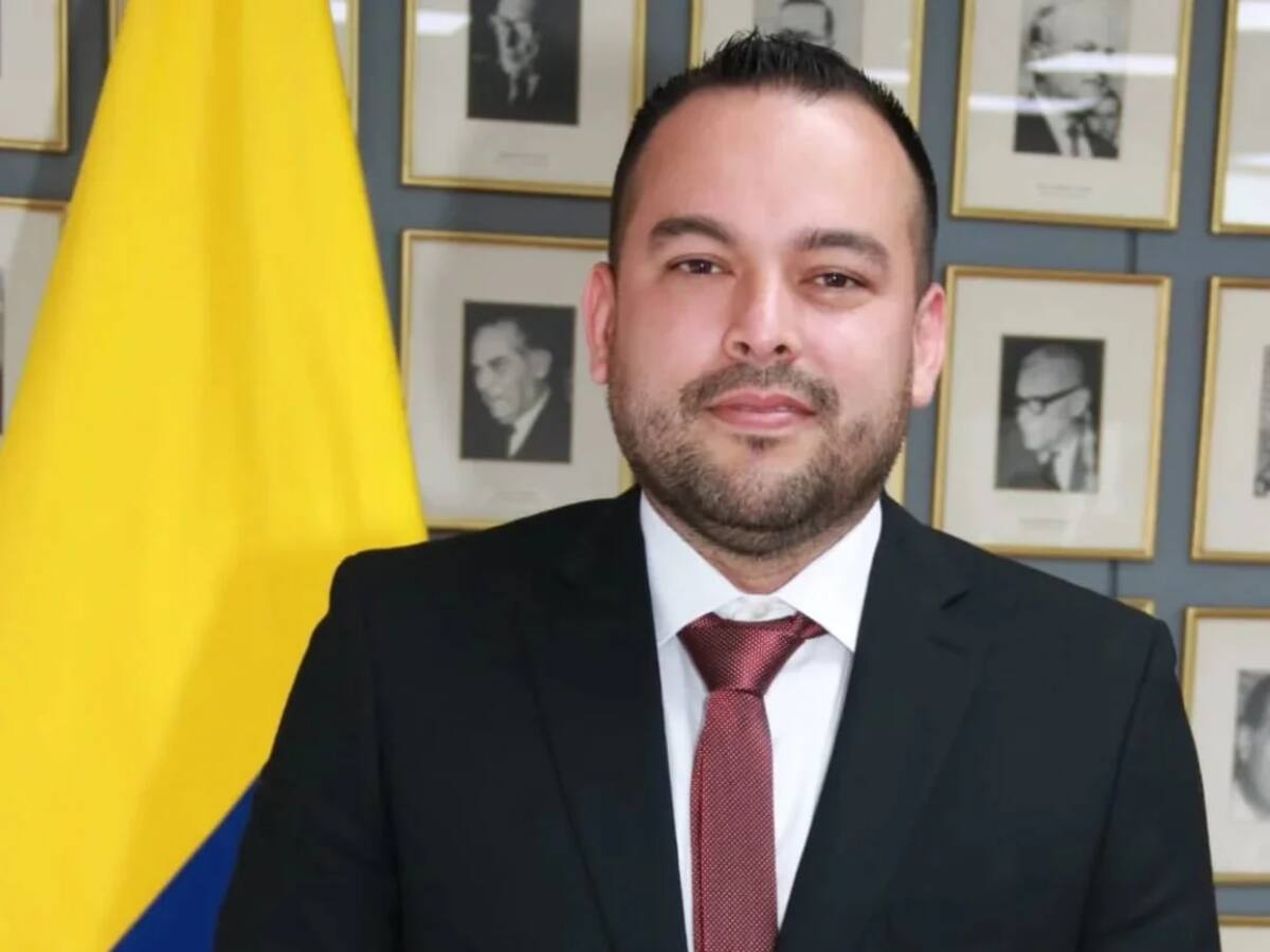 Mañana visitará Santander el ministro de Minas y Energía. ¿Por qué?