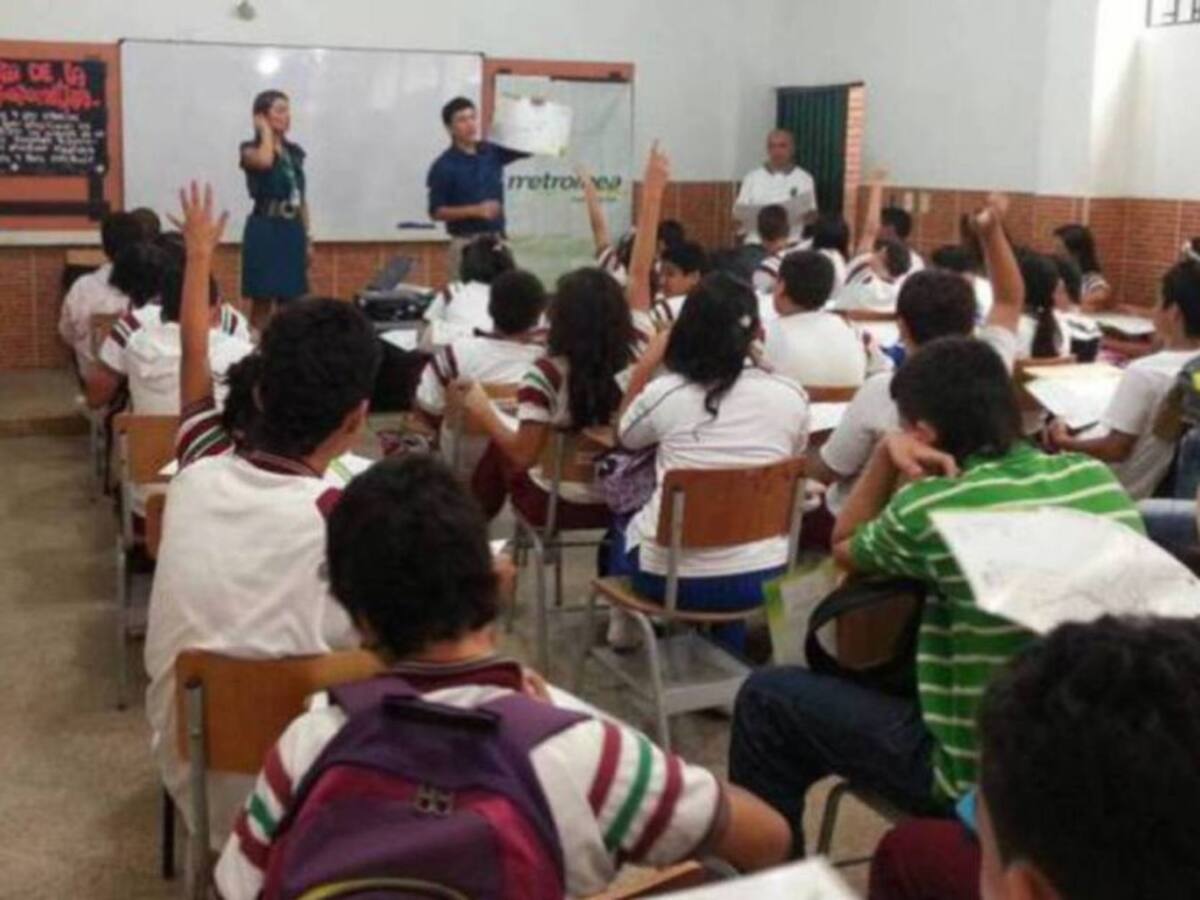 Ajustan protocolos de bioseguridad para regreso a las aulas en Risaralda