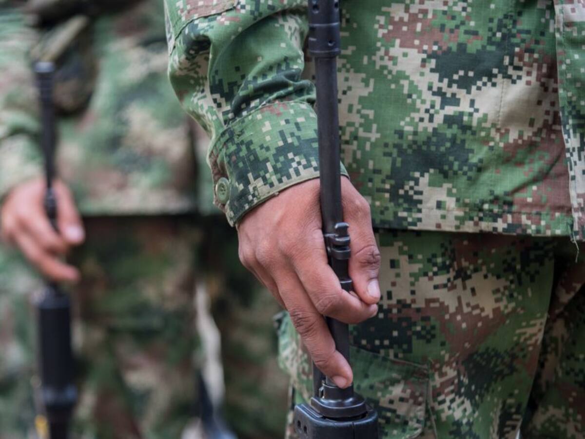 Alianza entre un general del Ejército con delincuentes para ganar la guerra