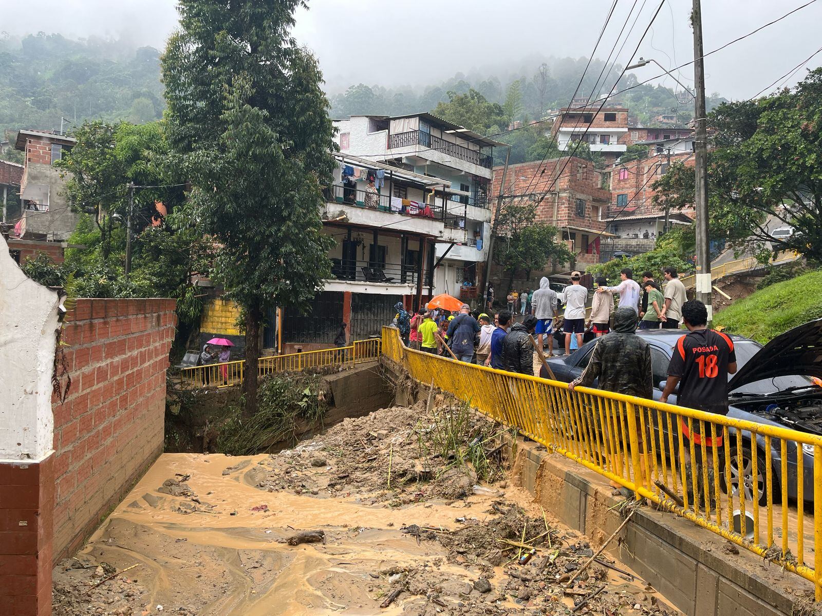 Emergencias por las lluvias en Altavista, Medellín.