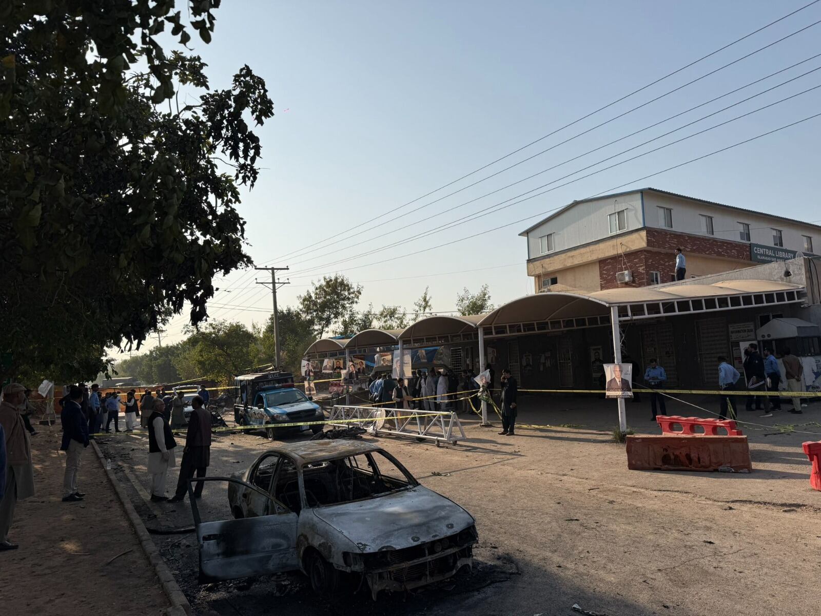 Pakistán confirma un atentado suicida que deja 12 personas muertas.