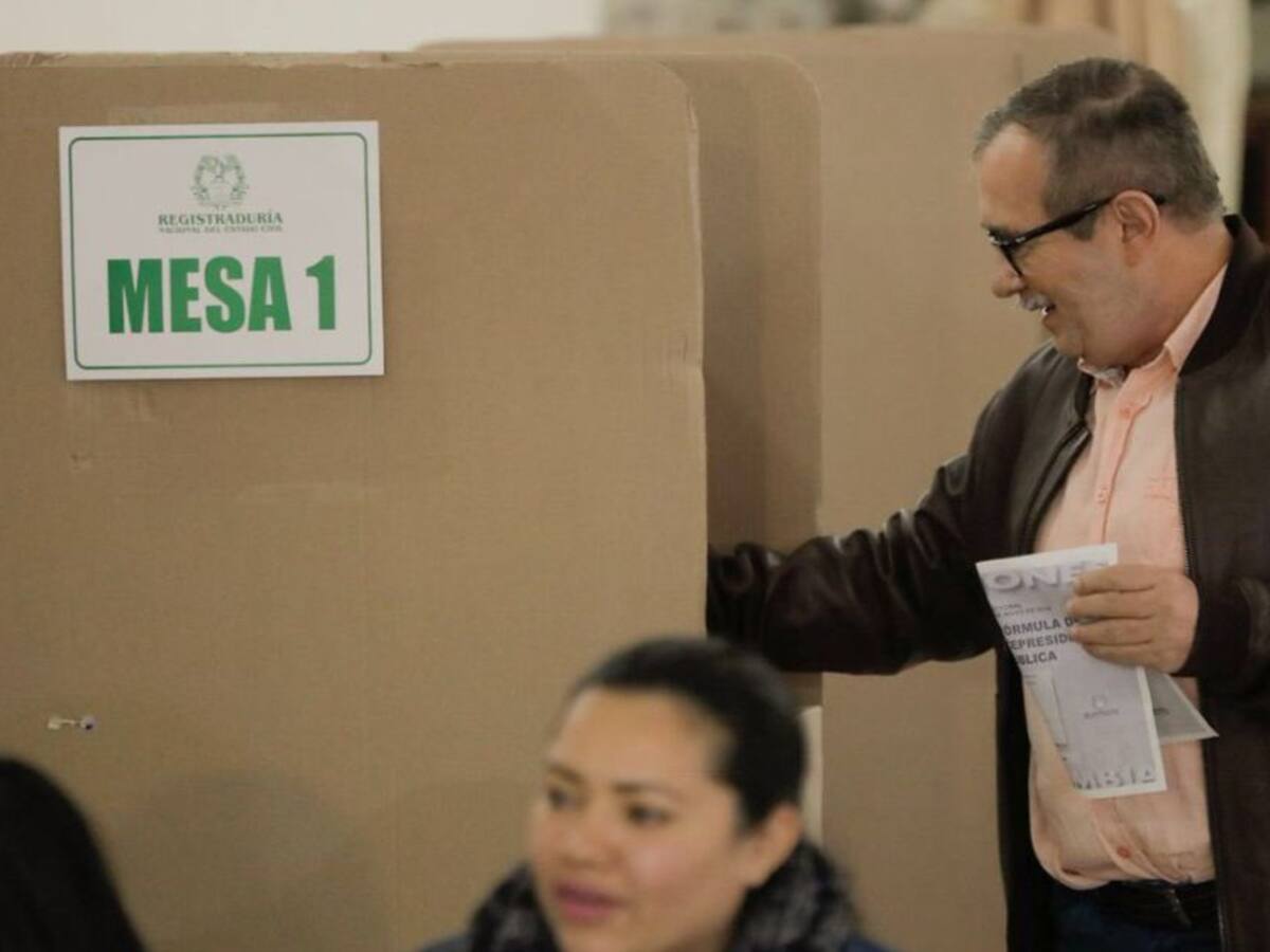 Registraduría confirma la restricción para votar de Rodrigo Londoño